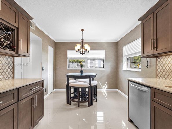 12650 SW 6th St 101K, Pembroke Pines FL 33027