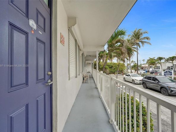 322 Taylor St 1D, Hollywood FL 33019