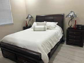 3717 NE 4th St 3717, Homestead FL 33033
