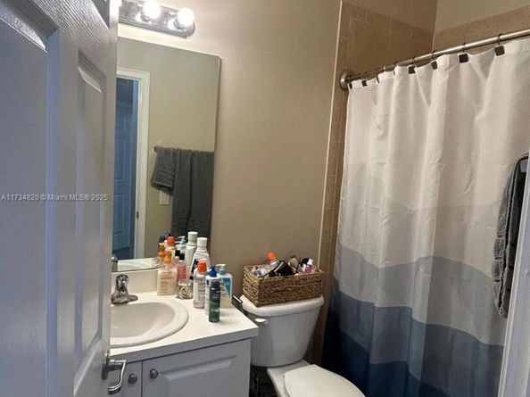 3717 NE 4th St 3717, Homestead FL 33033