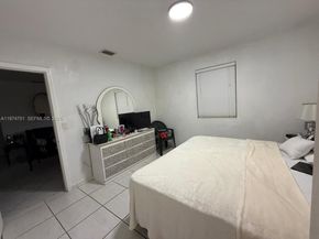 9951 SW 39th Ter, Miami FL 33165