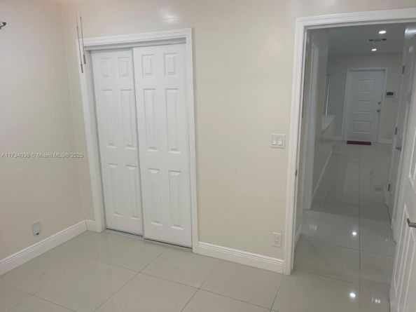 1187 NW 29th Ter, Fort Lauderdale FL 33311
