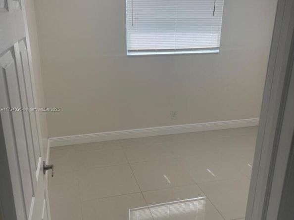 1187 NW 29th Ter, Fort Lauderdale FL 33311