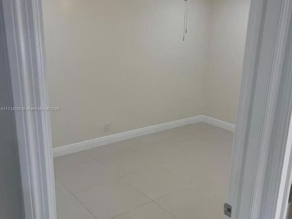 1187 NW 29th Ter, Fort Lauderdale FL 33311