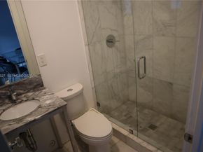 937 NE 171st St, Miami FL 33162