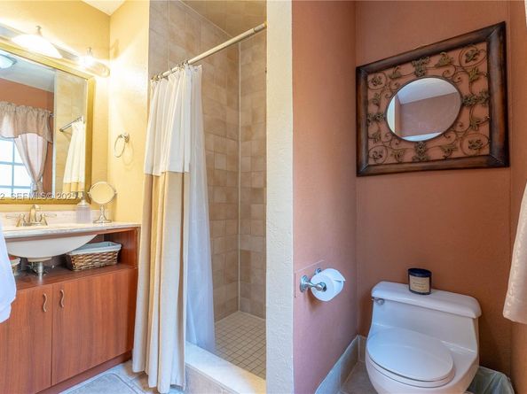 4250 SW 10th St, Miami FL 33134