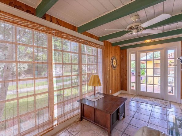 4250 SW 10th St, Miami FL 33134