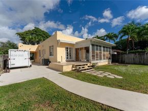 4250 SW 10th St, Miami FL 33134