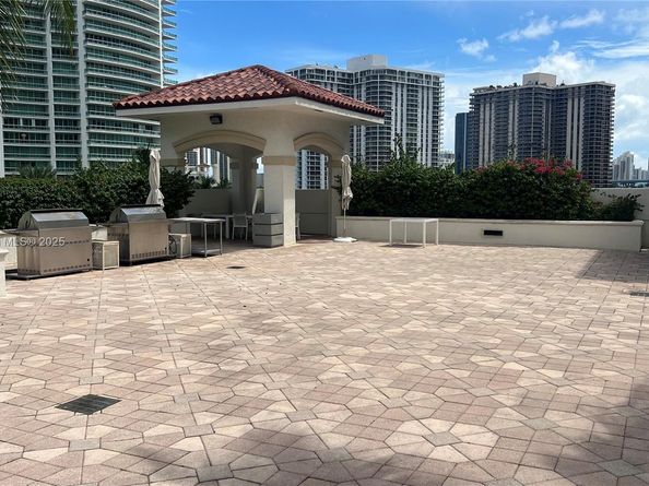 19900 E Country Club Dr 1014, Aventura FL 33180