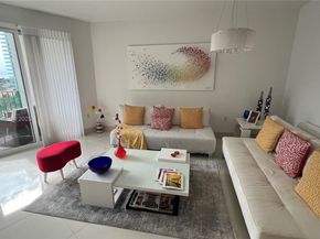 19900 E Country Club Dr 1014, Aventura FL 33180