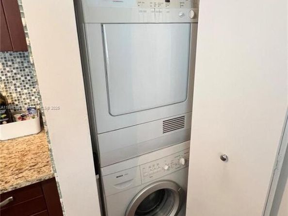 19900 E Country Club Dr 1014, Aventura FL 33180