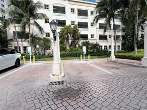 19900 E Country Club Dr 1014, Aventura FL 33180