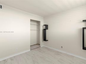 3703 NE 166th St 904, North Miami Beach FL 33160