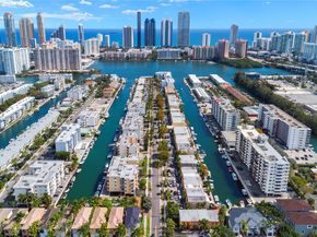 3703 NE 166th St 904, North Miami Beach FL 33160