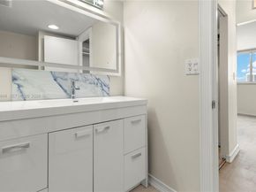 3703 NE 166th St 904, North Miami Beach FL 33160