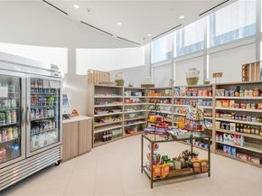 851 NE 1st Ave 3911, Miami FL 33132