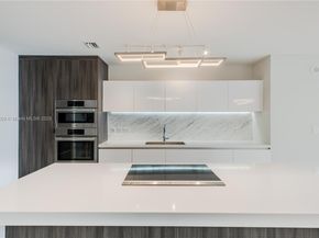 851 NE 1st Ave 3911, Miami FL 33132