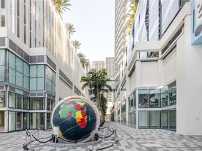 851 NE 1st Ave 3911, Miami FL 33132