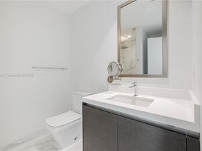 851 NE 1st Ave 3911, Miami FL 33132