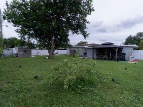 3291 NW 171st Ter, Miami Gardens FL 33056