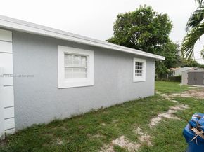 3291 NW 171st Ter, Miami Gardens FL 33056