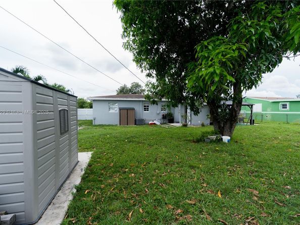 3291 NW 171st Ter, Miami Gardens FL 33056