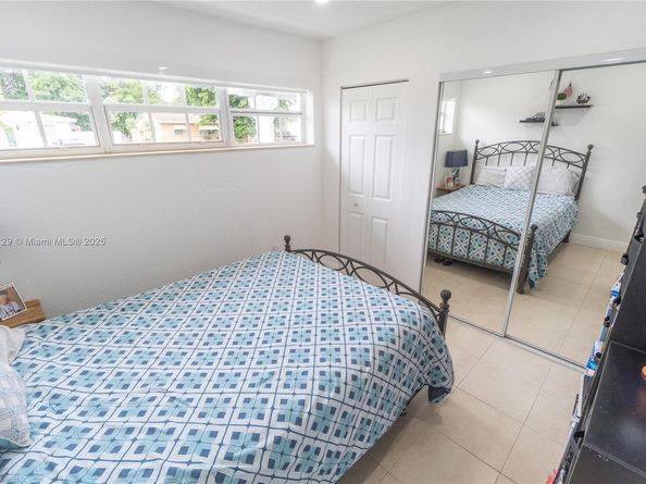 3291 NW 171st Ter, Miami Gardens FL 33056