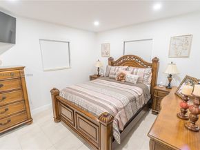 3291 NW 171st Ter, Miami Gardens FL 33056