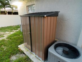 3291 NW 171st Ter, Miami Gardens FL 33056