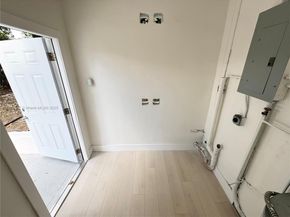 15300 NW 32nd Ave, Miami Gardens FL 33054