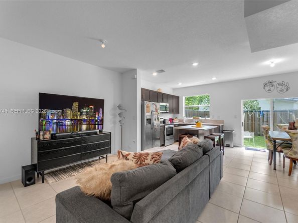 2660 SE 15th St, Homestead FL 33035
