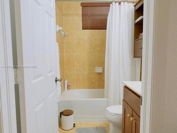 10131 NW 10th St, Miami FL 33172