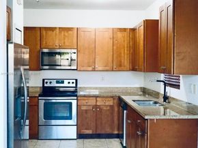 10131 NW 10th St, Miami FL 33172