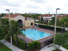 10131 NW 10th St, Miami FL 33172