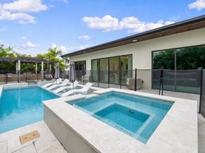 1810 NE 43rd Ct, Oakland Park FL 33308