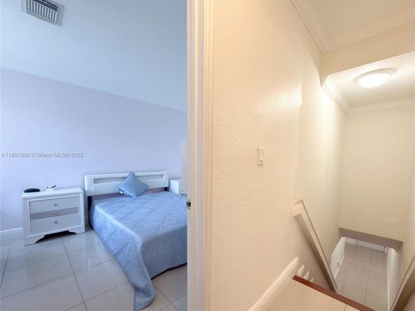 1195 NW 124th Ave 2202, Miami FL 33182
