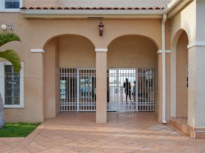 1195 NW 124th Ave 2202, Miami FL 33182