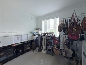 1195 NW 124th Ave 2202, Miami FL 33182