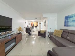 1195 NW 124th Ave 2202, Miami FL 33182