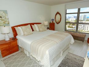 3530 Mystic Pointe Dr 2807, Aventura FL 33180