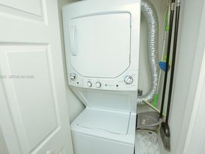 3530 Mystic Pointe Dr 2807, Aventura FL 33180