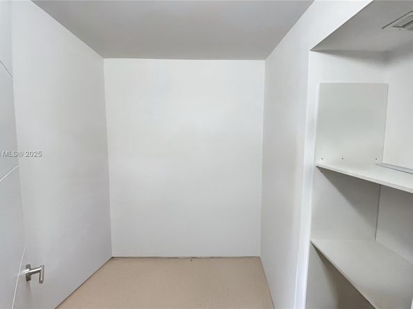 1717 N Bayshore Dr A1231, Miami FL 33132