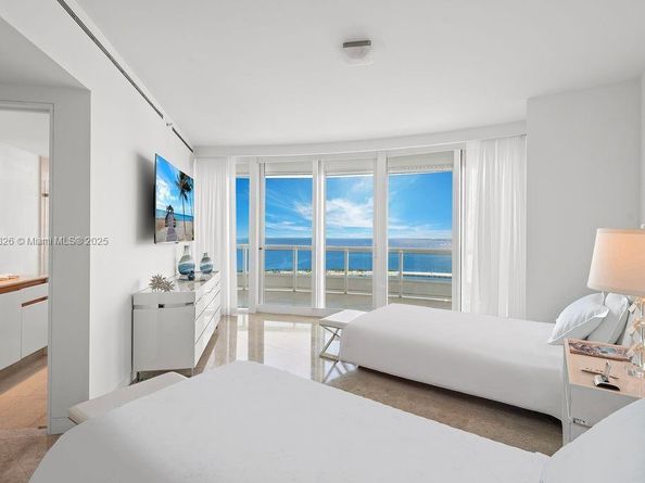 1643 Brickell Ave 4102, Miami FL 33129