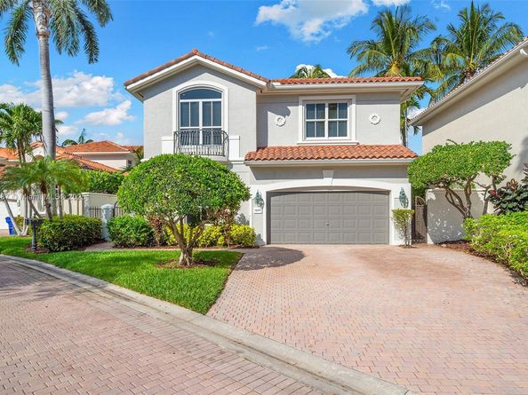1500 Shoreline Way, Hollywood FL 33019