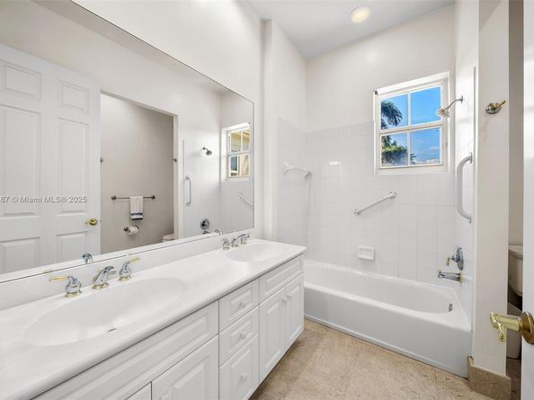1500 Shoreline Way, Hollywood FL 33019