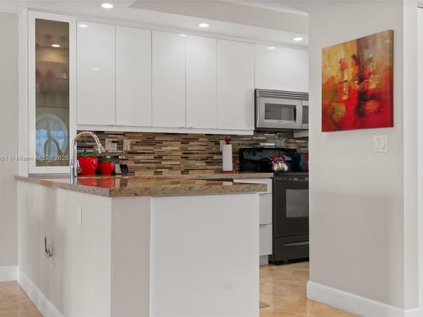 18260 N Bay Rd 516, Sunny Isles Beach FL 33160