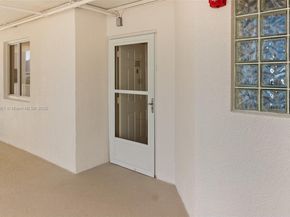 18260 N Bay Rd 516, Sunny Isles Beach FL 33160
