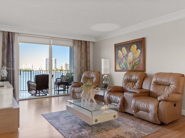 18260 N Bay Rd 516, Sunny Isles Beach FL 33160