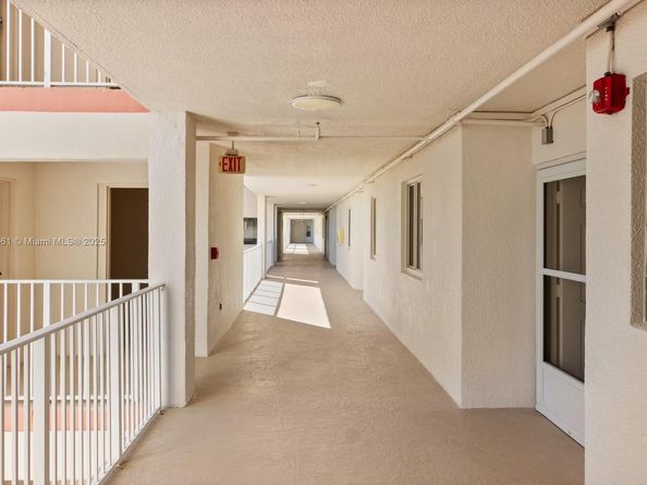 18260 N Bay Rd 516, Sunny Isles Beach FL 33160