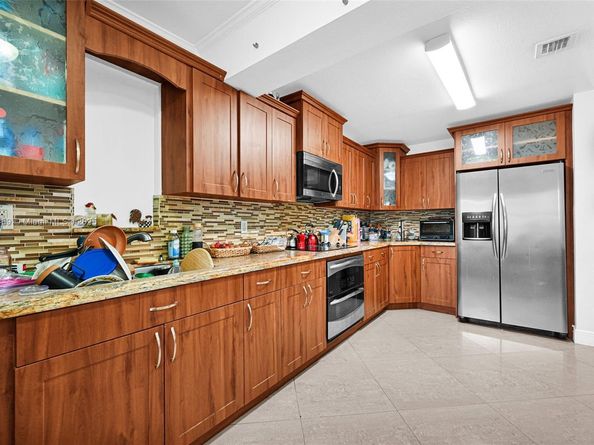 525 SW 68th Ave, Miami FL 33144